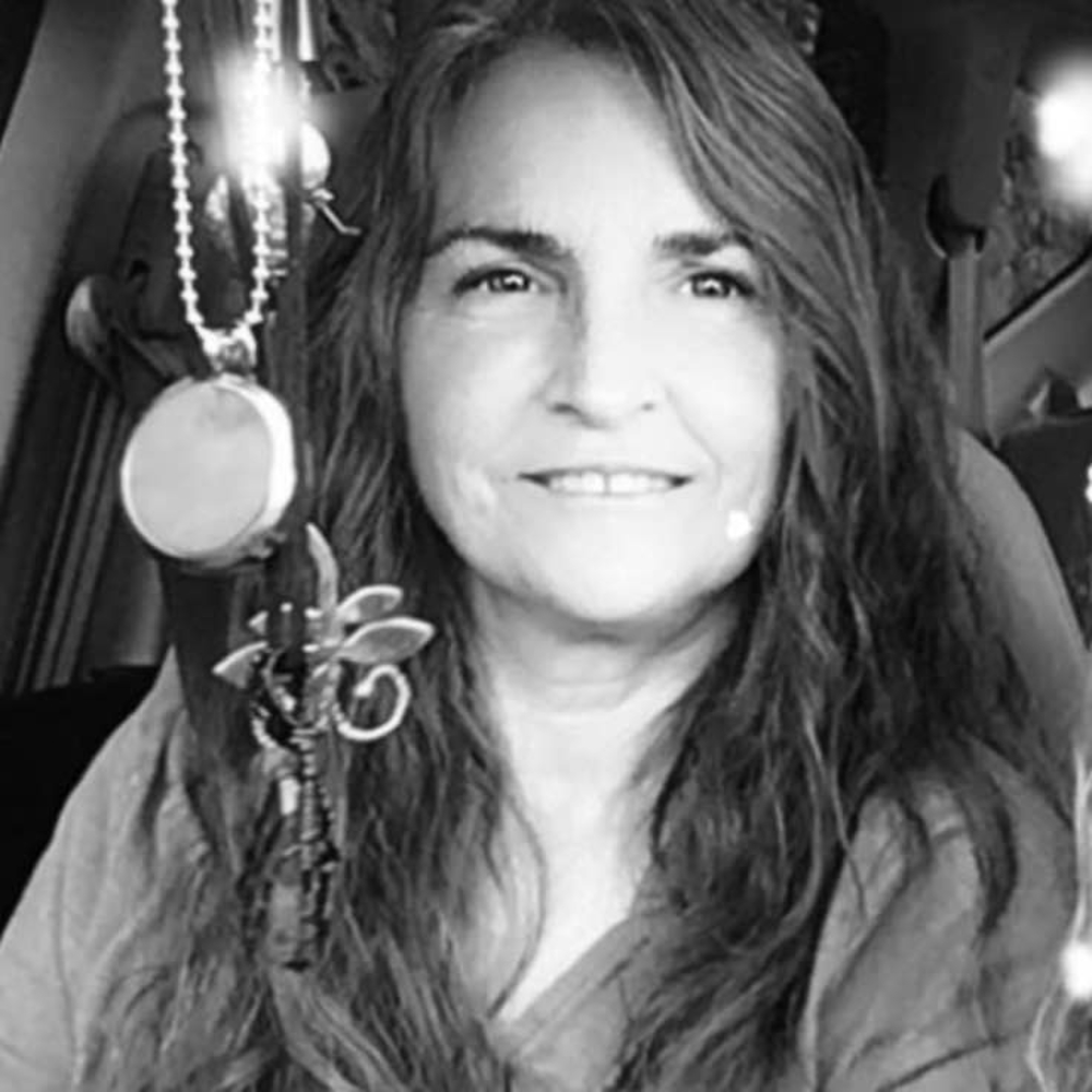 Meet your Posher, Denise